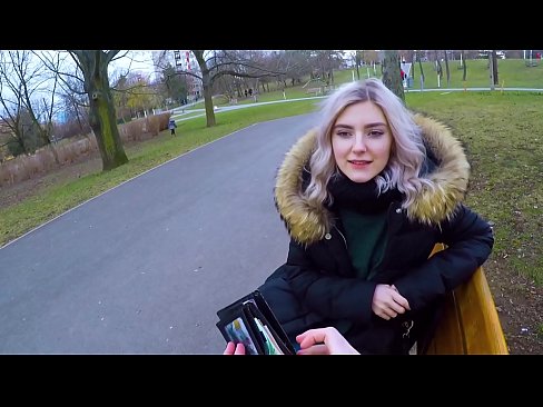 ❤️ Прогута врелу сперму странца за новац - пушење у парку од Еве Елфие ❤ Секс видео код нас ☑
